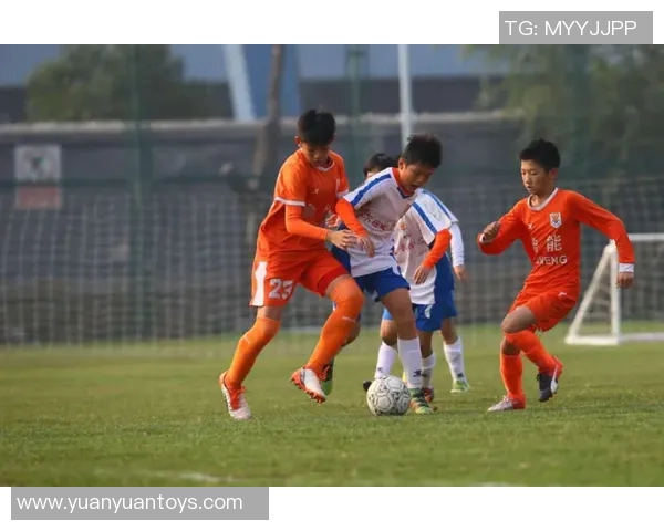 94年出生的足球天才崛起与挑战探索新时代球员的成长轨迹